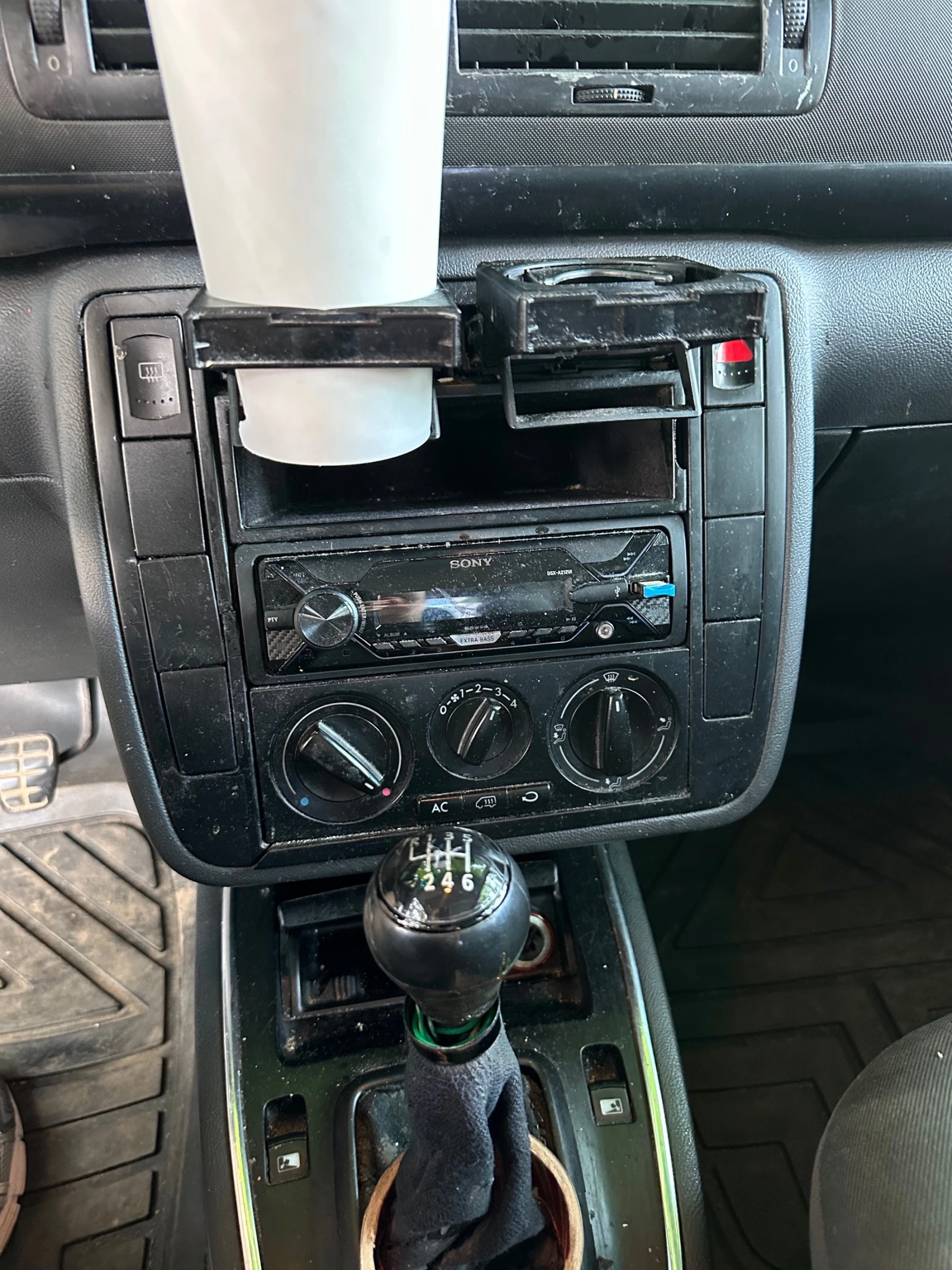 VW Sharan 2001г., снимка 7 - Автомобили и джипове - 55250110