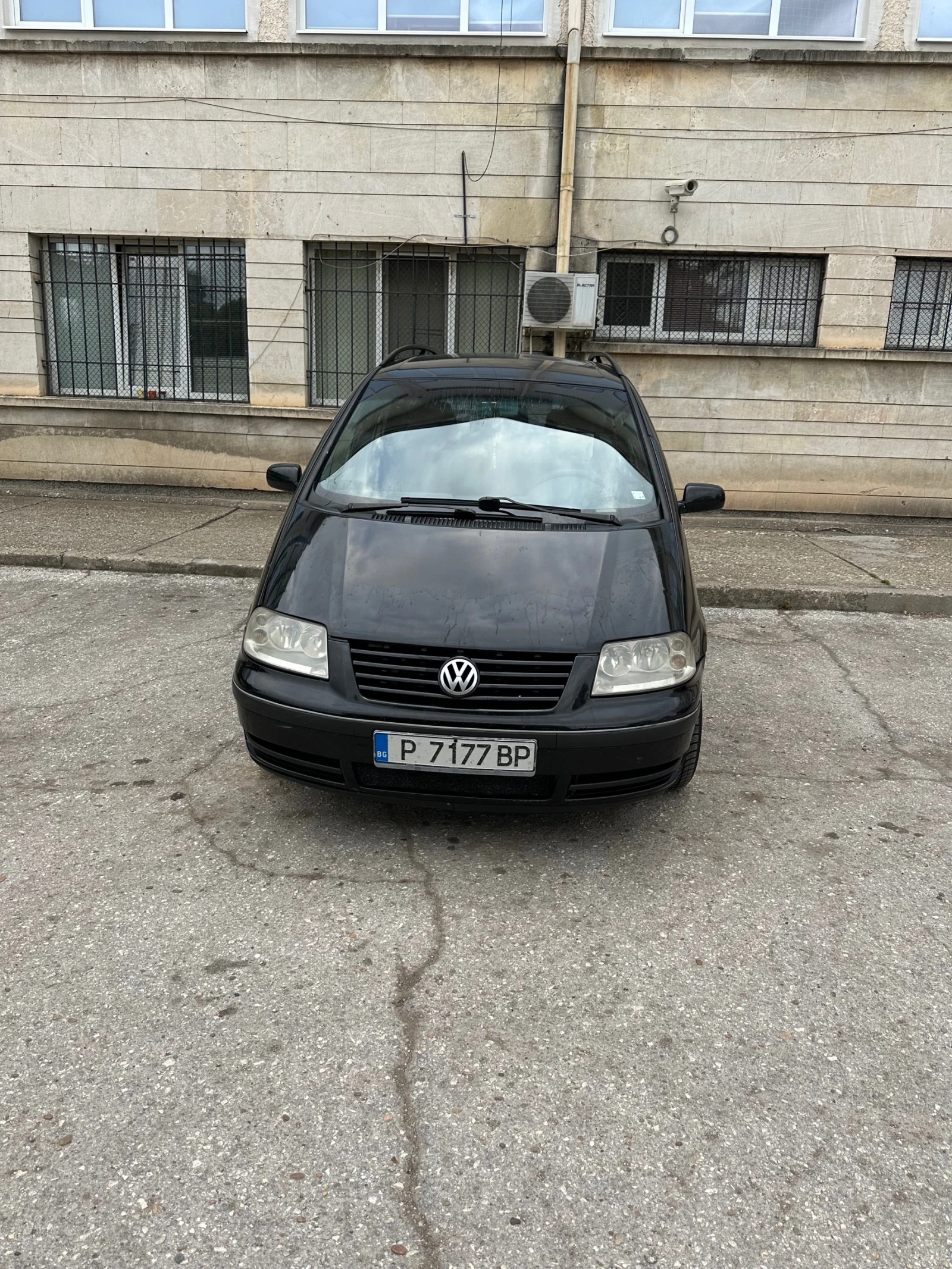 VW Sharan 2001г., снимка 2 - Автомобили и джипове - 55250110