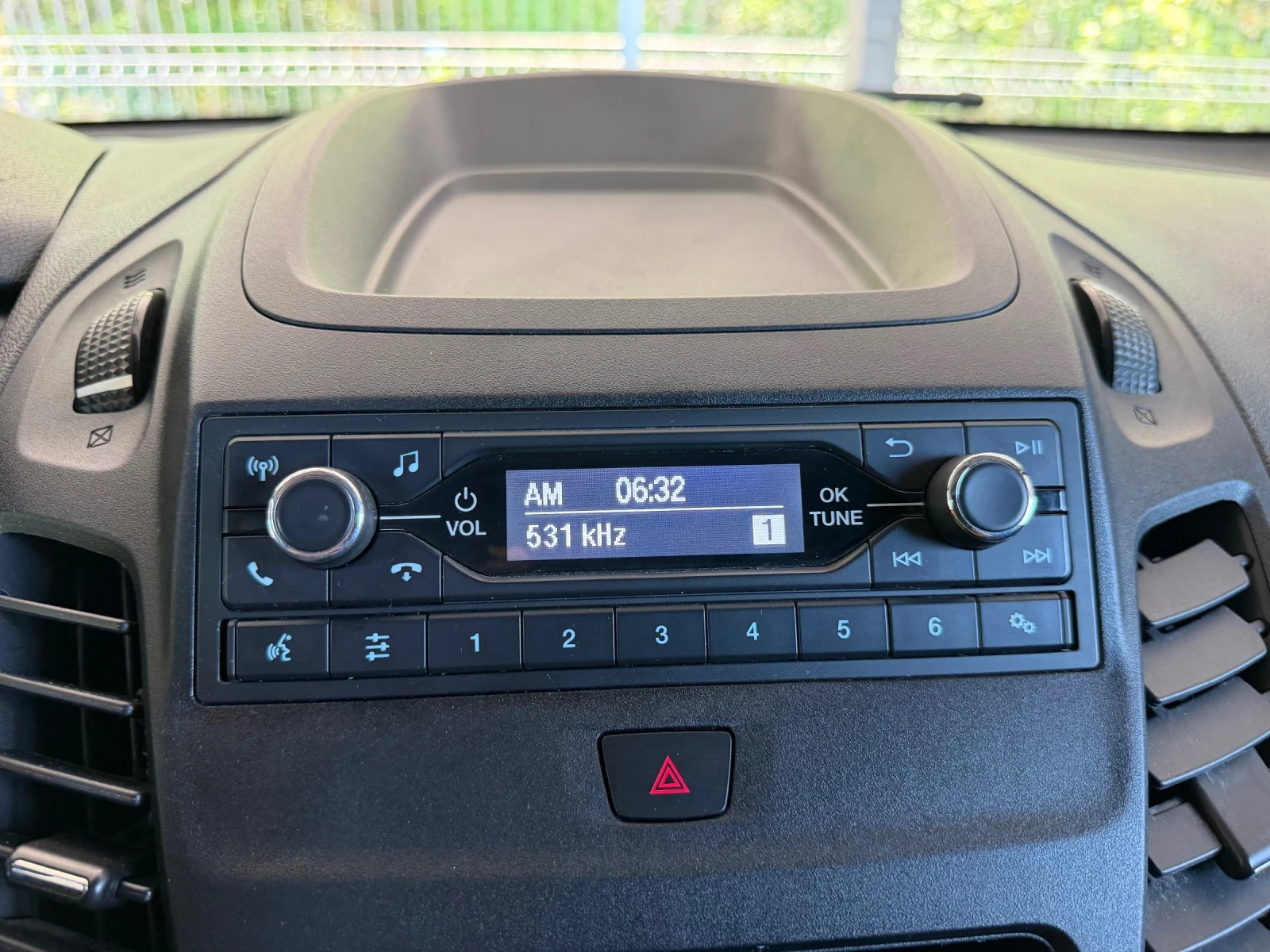 Ford Connect 1.5TDCI* MAXI* REALNI KM* , снимка 11 - Автомобили и джипове - 55336718