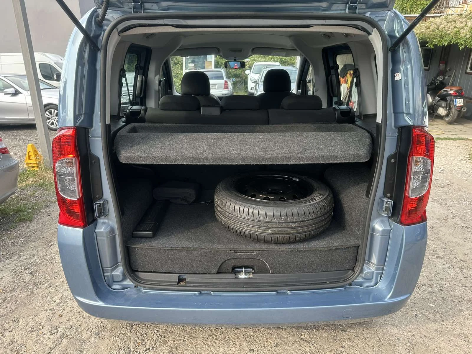 Fiat Fiorino 1.4i Natural Power 4+ 1 KЛИМАТИК EURO5B, снимка 9 - Автомобили и джипове - 55664787