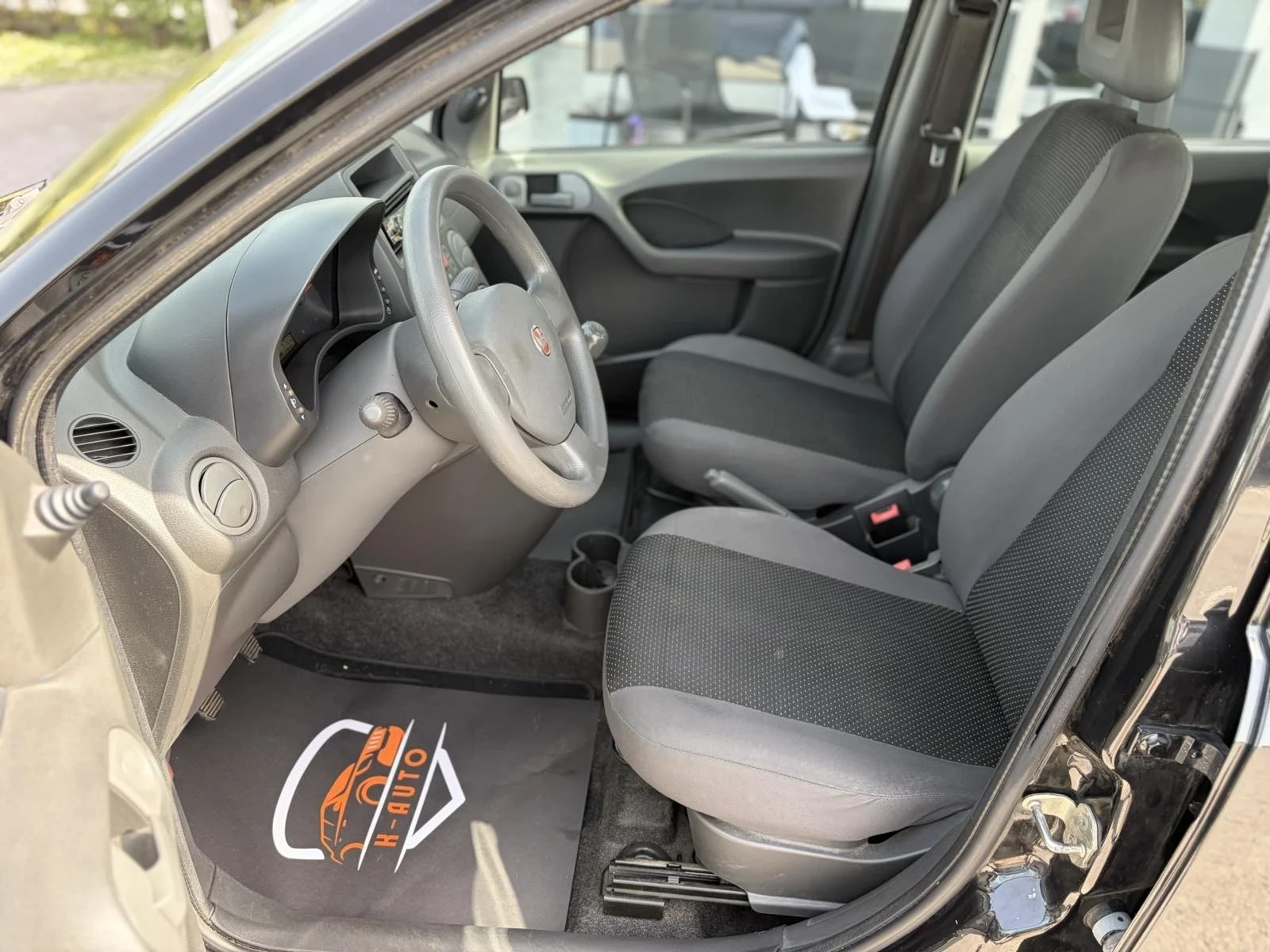 Fiat Panda 1.1 / TOP / 97 000 км, снимка 5 - Автомобили и джипове - 55877887