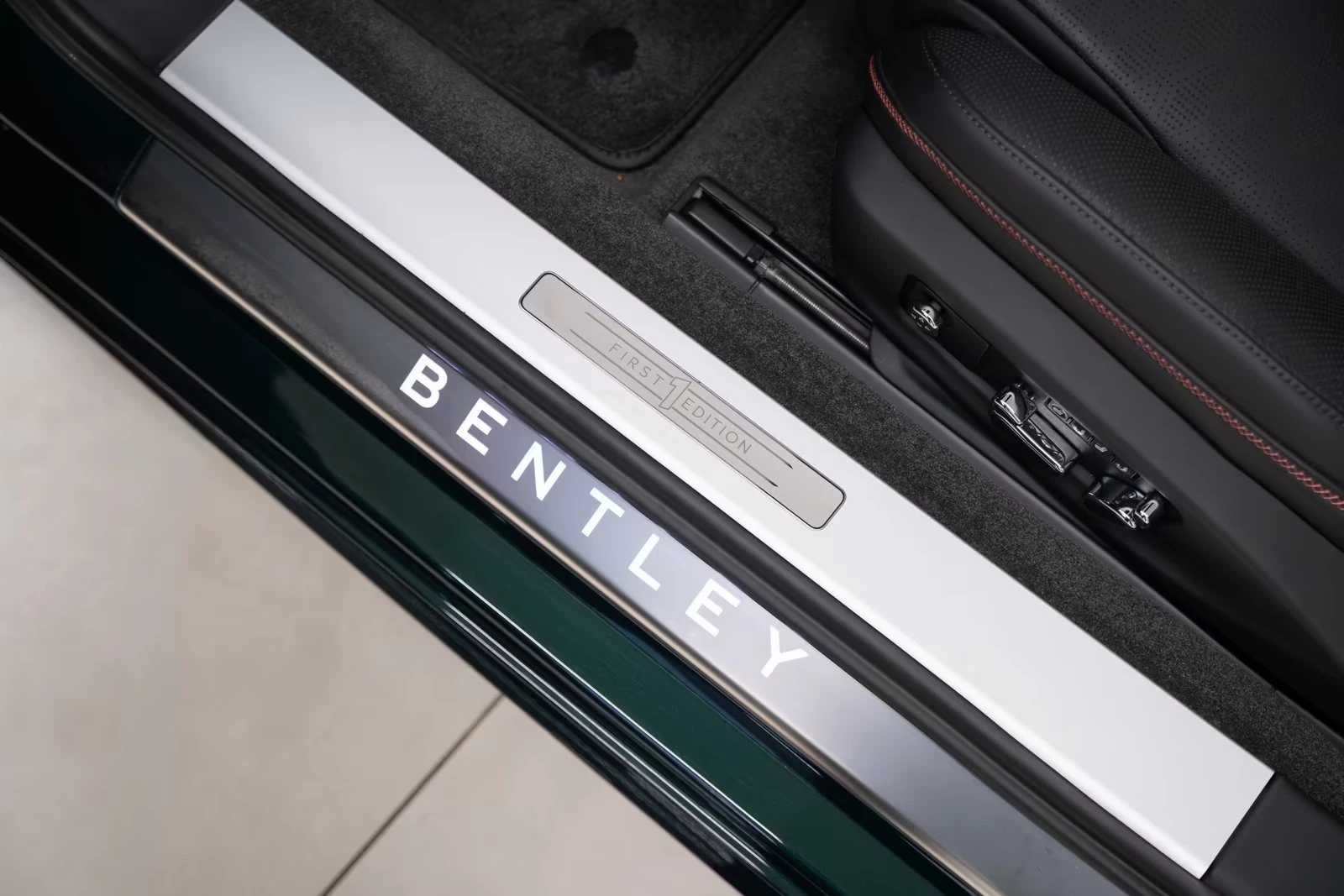 Bentley Continental gt GTC / SPEED / FIRST EDITION / CERAMIC / NAIM / HUD, снимка 9 - Автомобили и джипове - 55952299