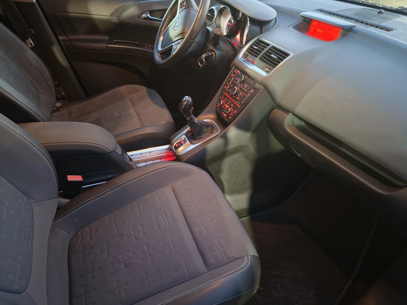 Opel Meriva, снимка 6 - Автомобили и джипове - 56600787
