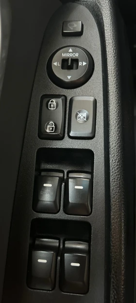 Kia Sportage 2. 0 CRDI 4x4 SPIRIT ПАНОРАМА, снимка 12