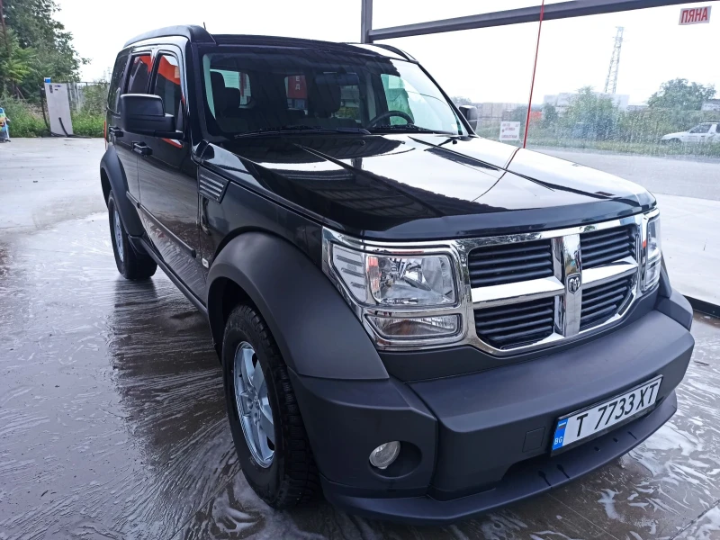 Dodge Nitro 2.8crd, снимка 4 - Автомобили и джипове - 47522405