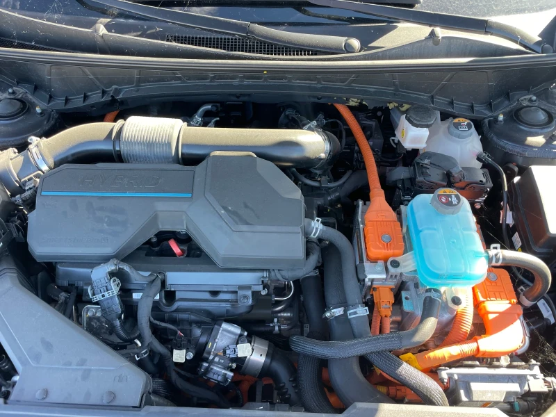 Hyundai Tucson 1.6 hybrid 4X4, снимка 10 - Автомобили и джипове - 49942342