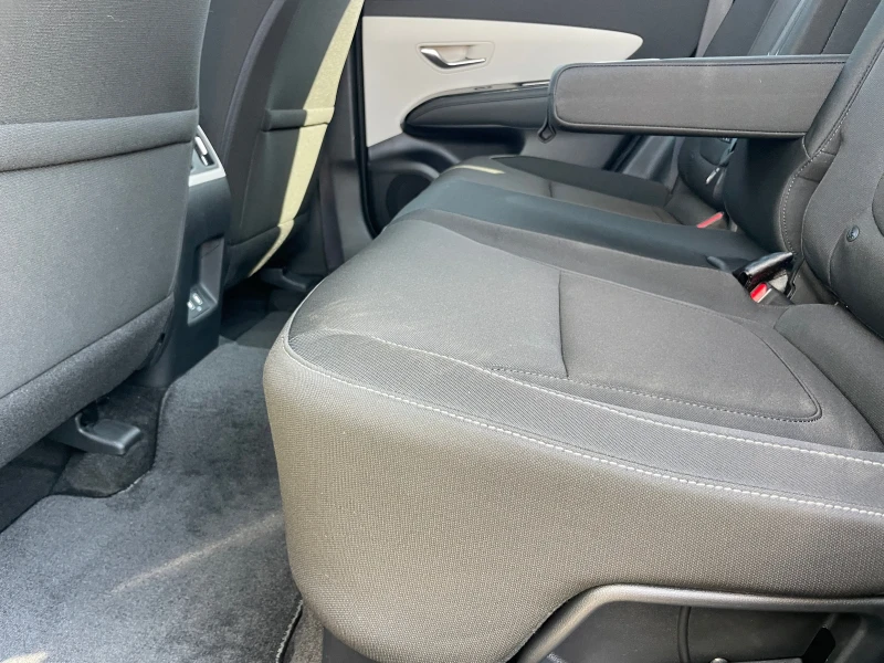 Hyundai Tucson 1.6 hybrid 4X4, снимка 7 - Автомобили и джипове - 49942342