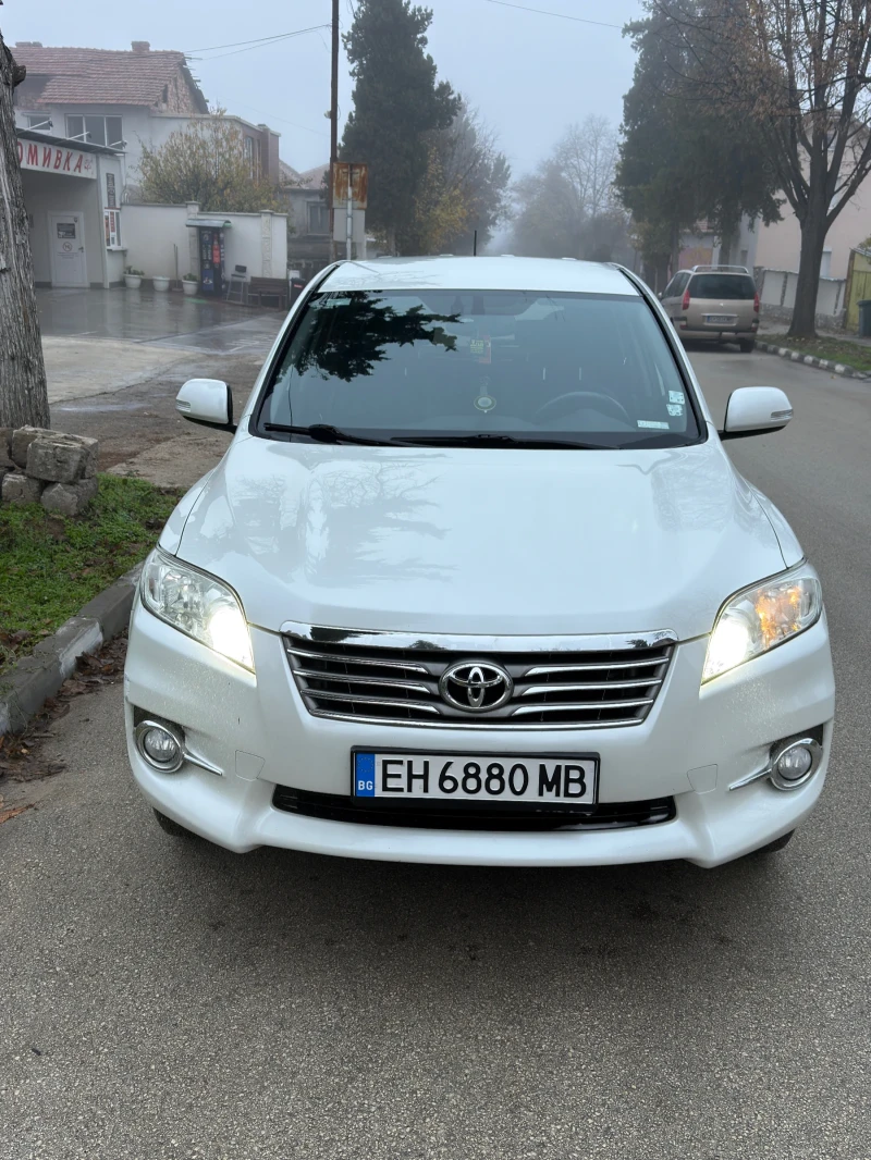Toyota Rav4, снимка 4 - Автомобили и джипове - 51856914