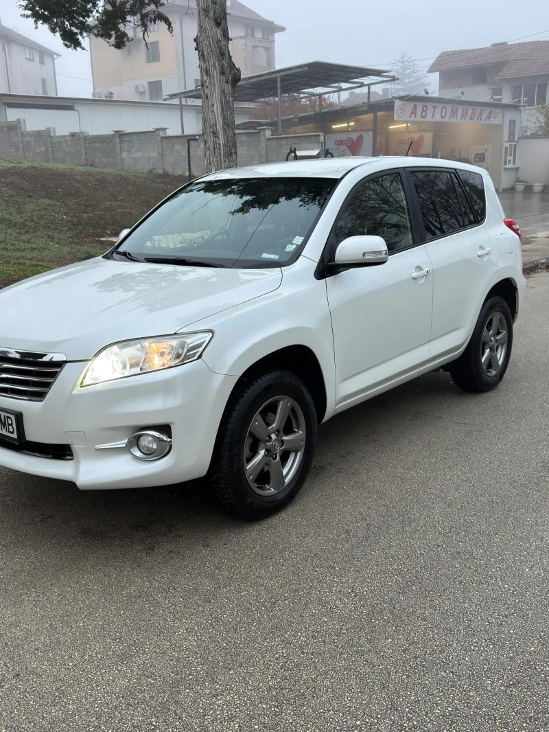 Toyota Rav4, снимка 6 - Автомобили и джипове - 51856914