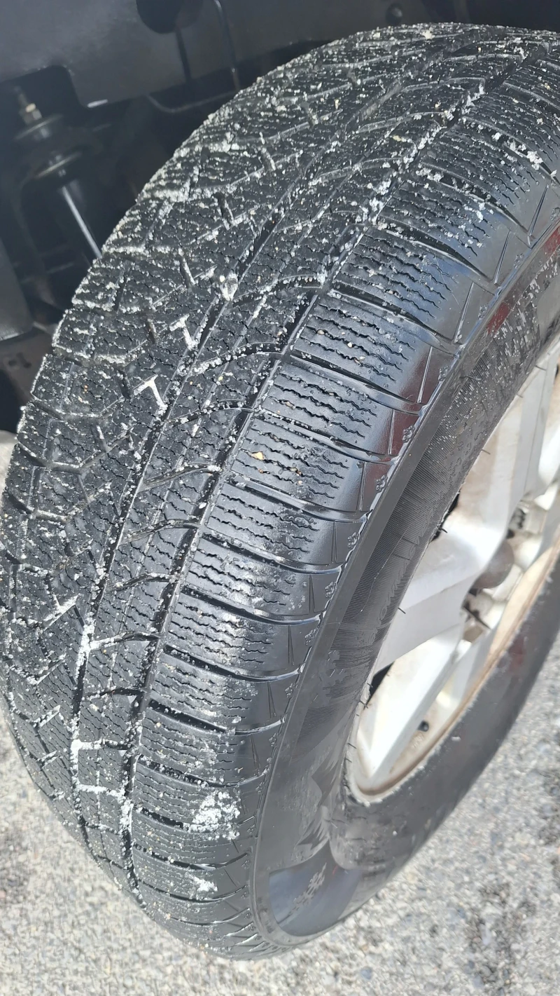 Isuzu D-max 3000TDI , снимка 8 - Автомобили и джипове - 53224707