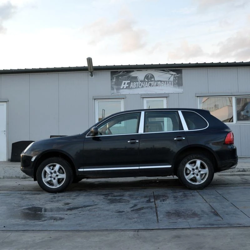 Porsche Cayenne 4.5 i, снимка 3 - Автомобили и джипове - 35056438