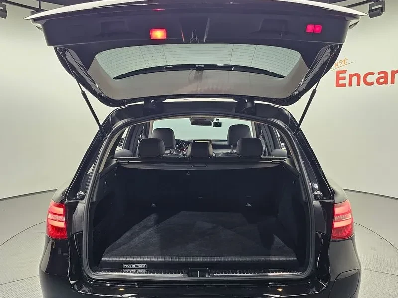 Mercedes-Benz GLC 350 E 4MATIC AMG LINE, снимка 17 - Автомобили и джипове - 55174634
