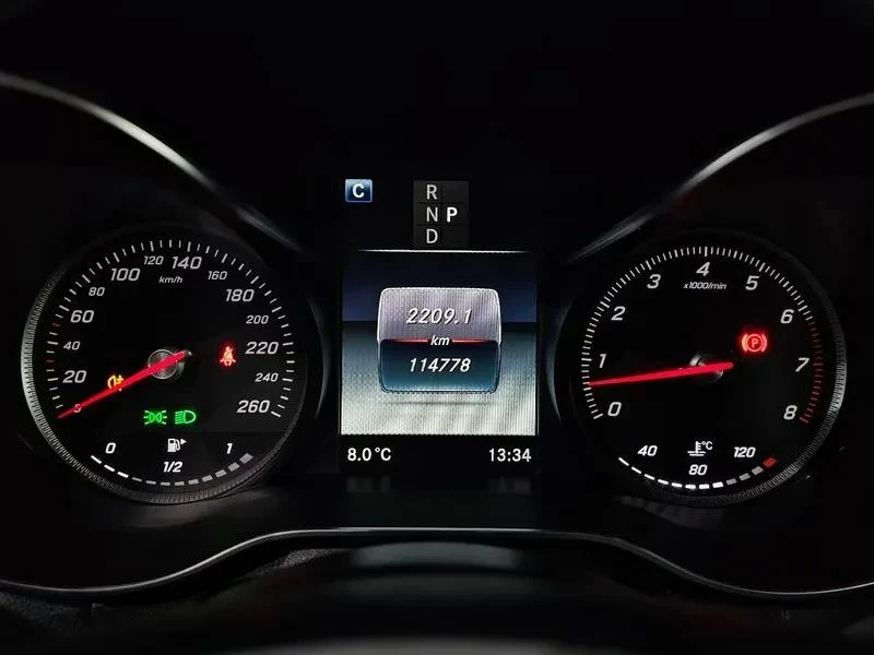 Mercedes-Benz GLC 300, снимка 8 - Автомобили и джипове - 56740342