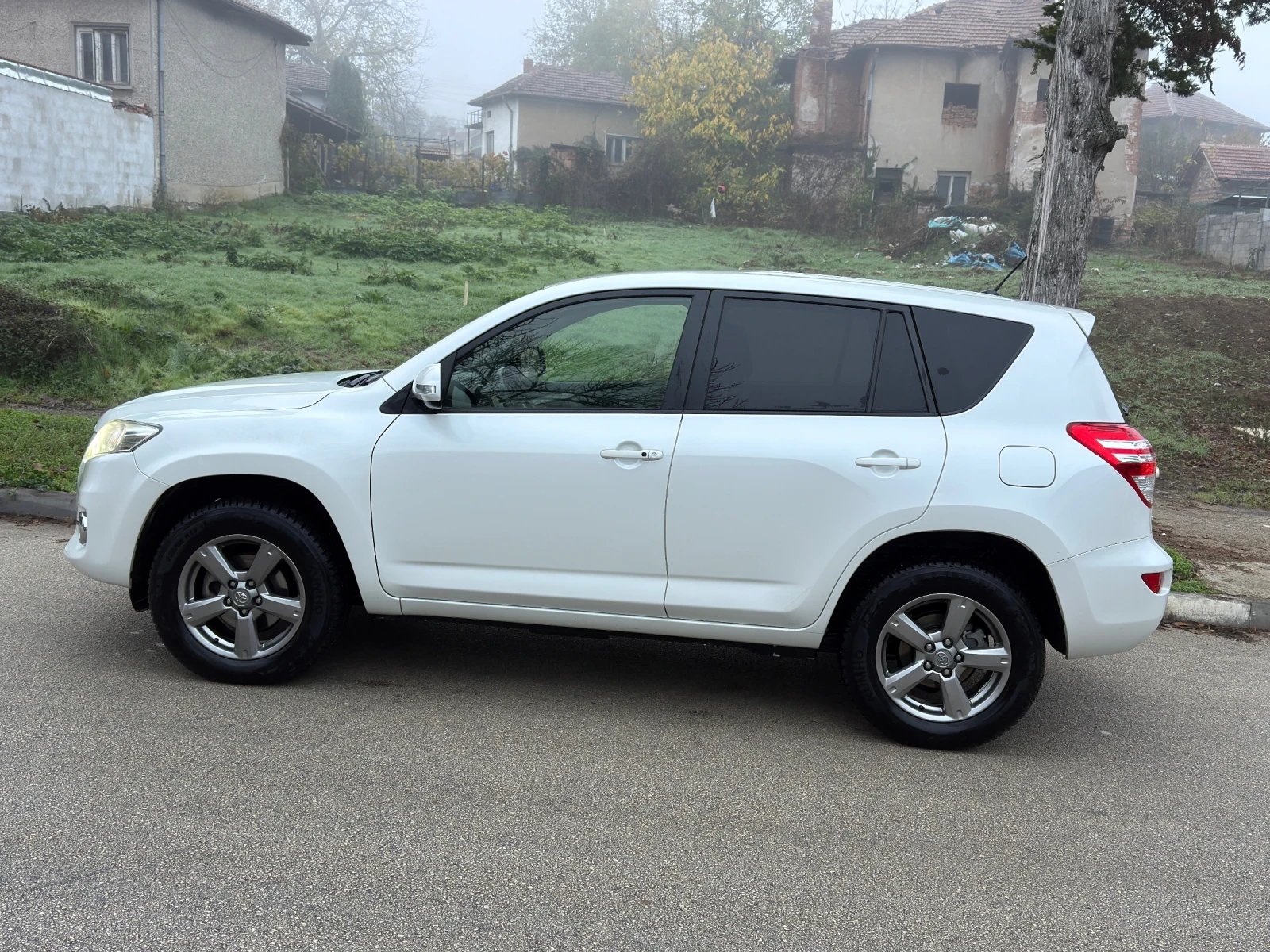 Toyota Rav4 | Mobile.bg   2