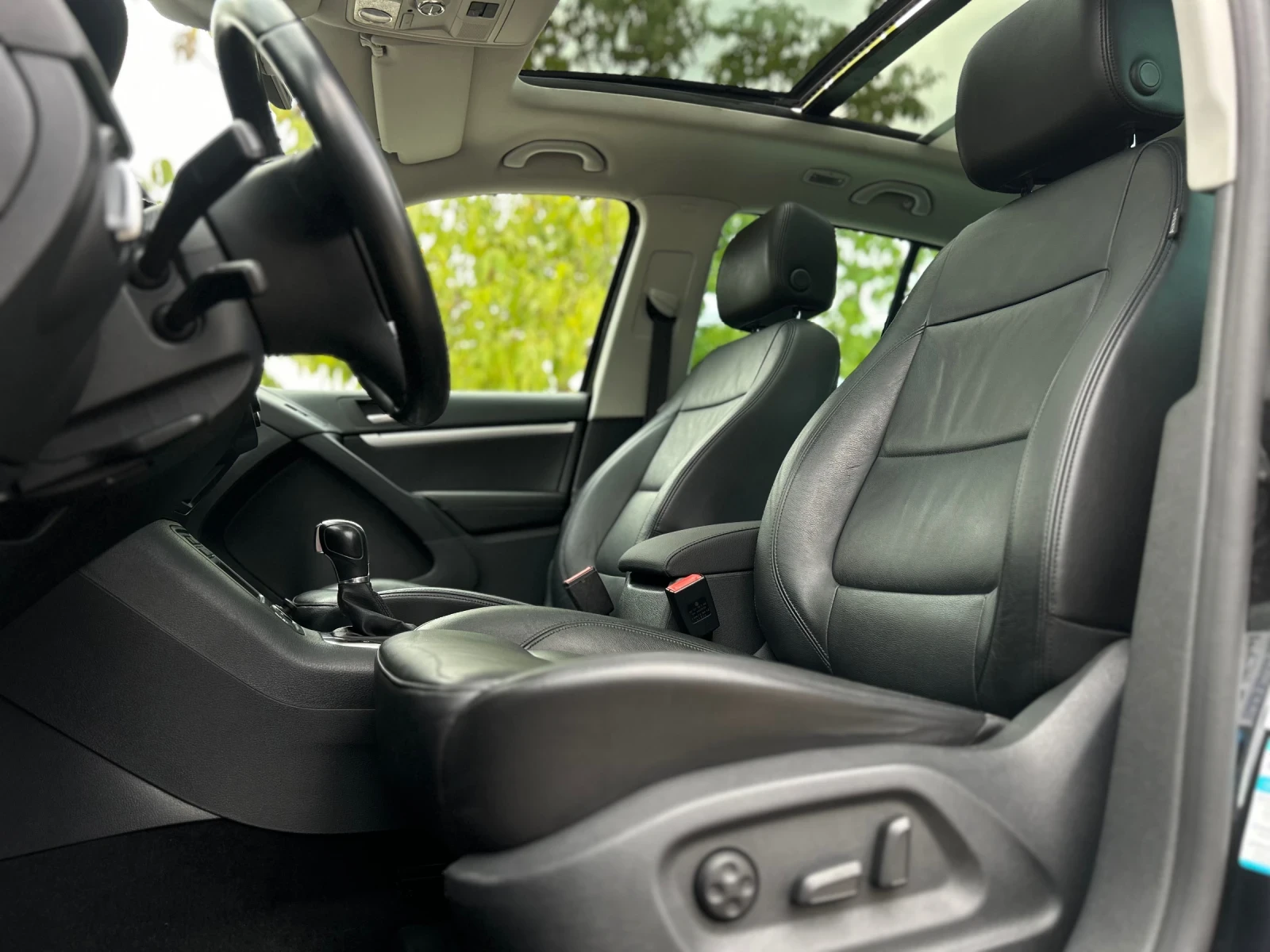 VW Tiguan 2.0TDI R LINE LED XENON NAVI PANO KAMERA 4MOTION | Mobile.bg   11