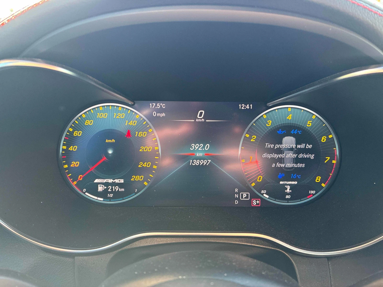 Mercedes-Benz GLC 43 AMG CARFAX АВТО КРЕДИТ  | Mobile.bg — изображение 8