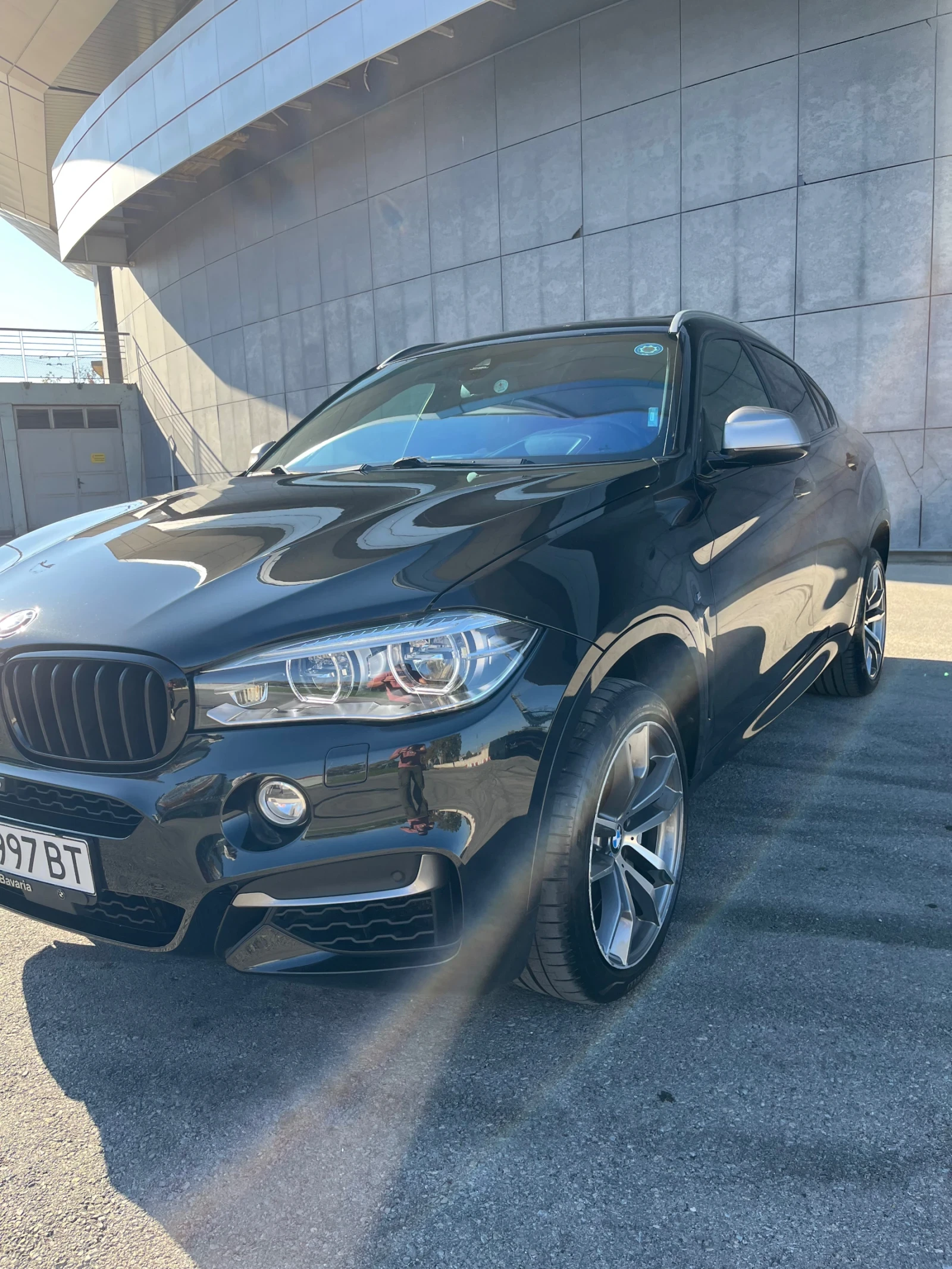 BMW X6 M50D - изображение 3