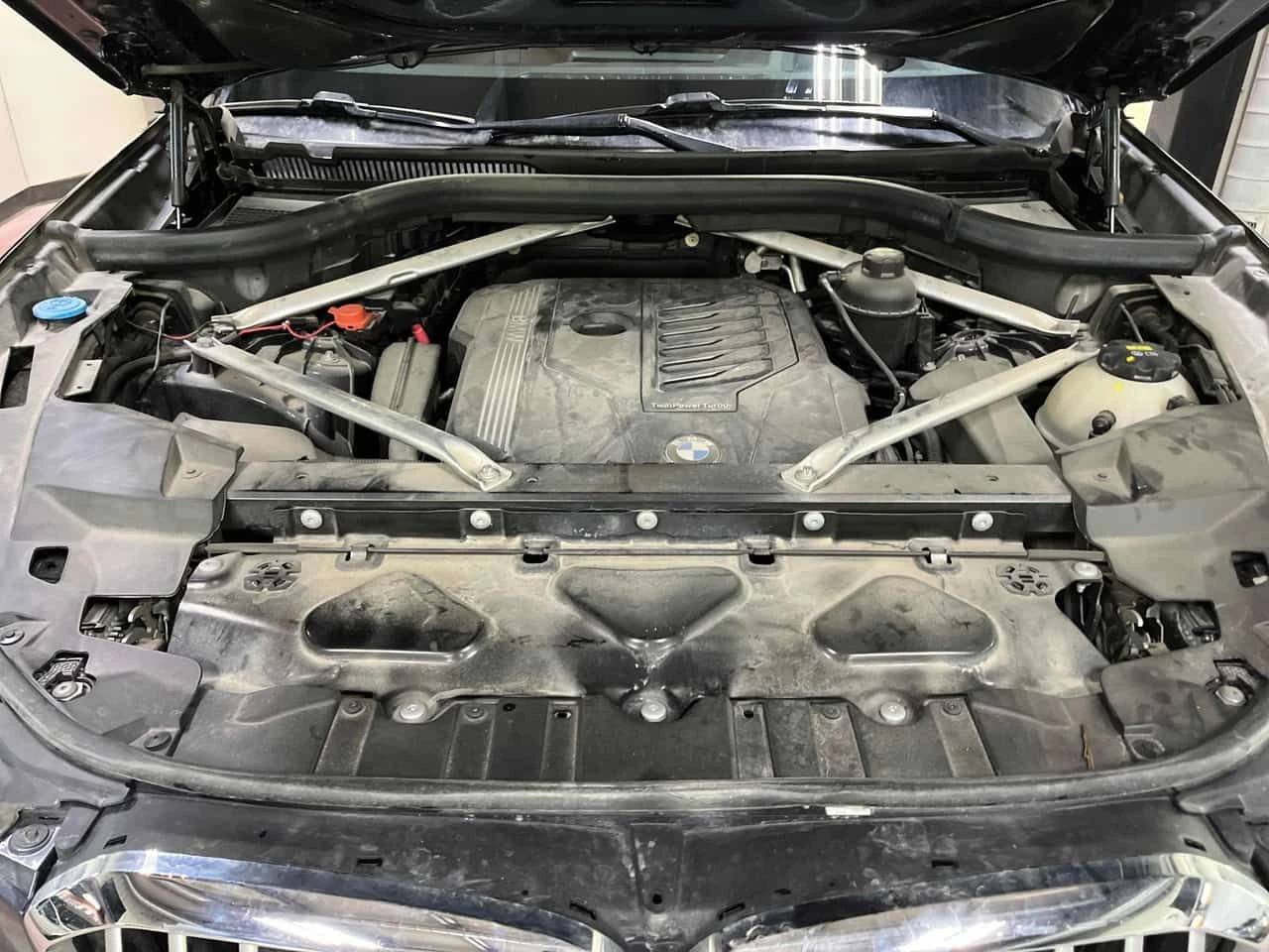 BMW X5 * xDrive40i * H/K * 360 * ОБДУХВАНЕ * ПАМЕТ, снимка 13 - Автомобили и джипове - 54034648