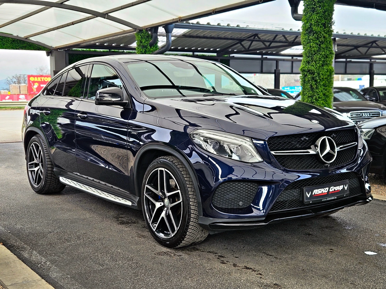 Mercedes-Benz GLE 43 AMG SHADOW/GERMANY/PANO/360CAMERA/CAR PLAY/AMBIENT/LIZ, снимка 3 - Автомобили и джипове - 54055816