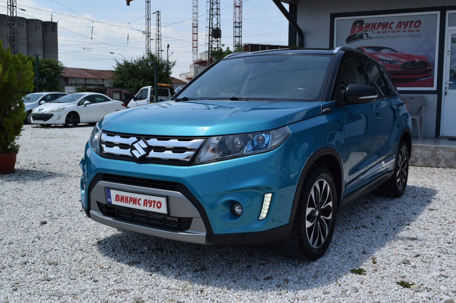 Suzuki Vitara 1.6ddis* Автоматик* 4x4* Нави* Keyless* Euro6B, снимка 3 - Автомобили и джипове - 54789353