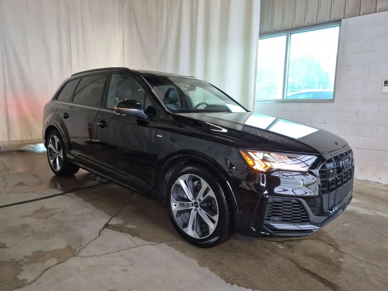 Audi Q7 TECHNIK| HUD| 360CAM| ОБДУХВАНЕ| 2 КЛЮЧА| , снимка 2 - Автомобили и джипове - 55048694