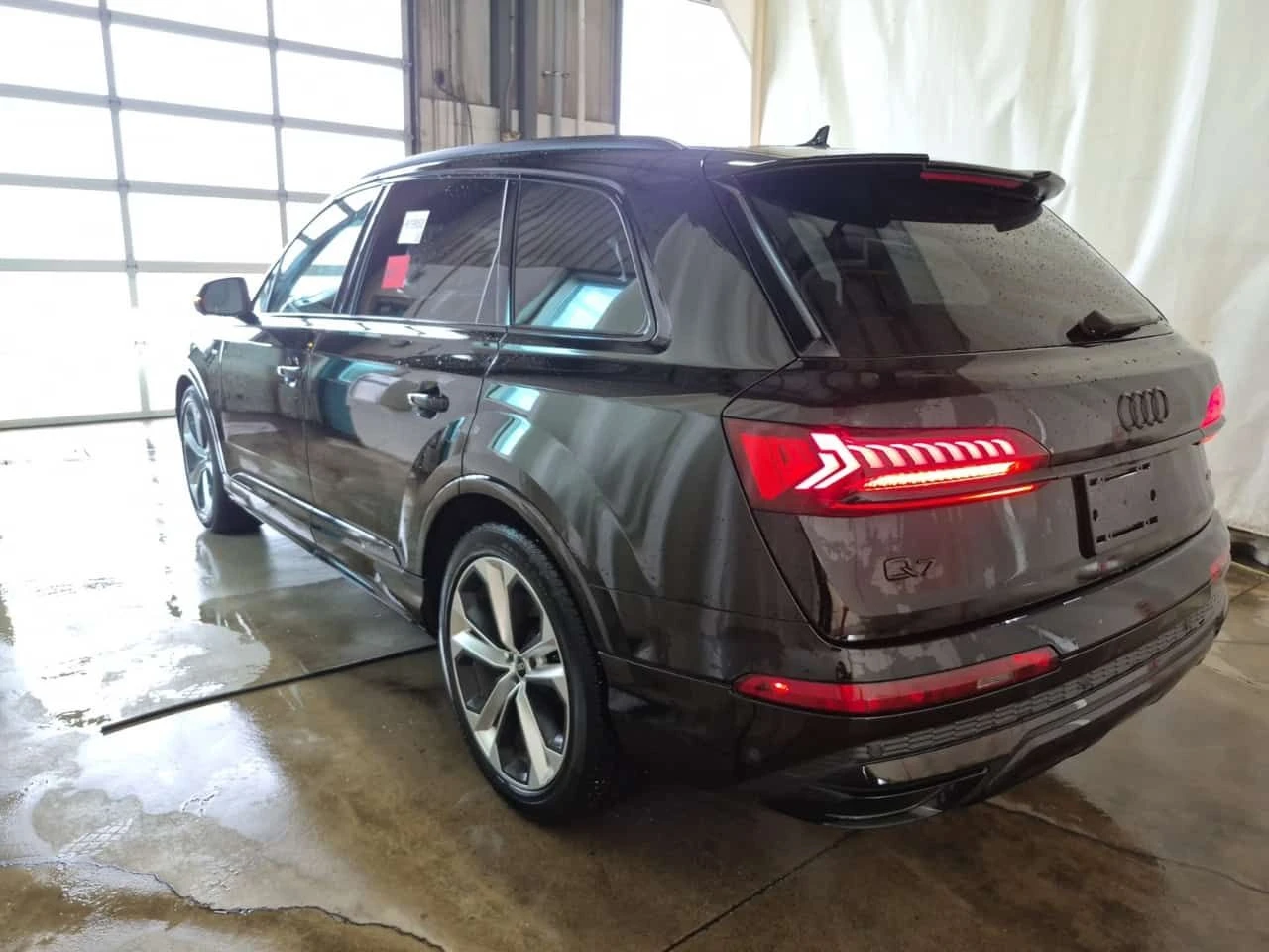 Audi Q7 TECHNIK| HUD| 360CAM| ОБДУХВАНЕ| 2 КЛЮЧА| , снимка 4 - Автомобили и джипове - 55048694