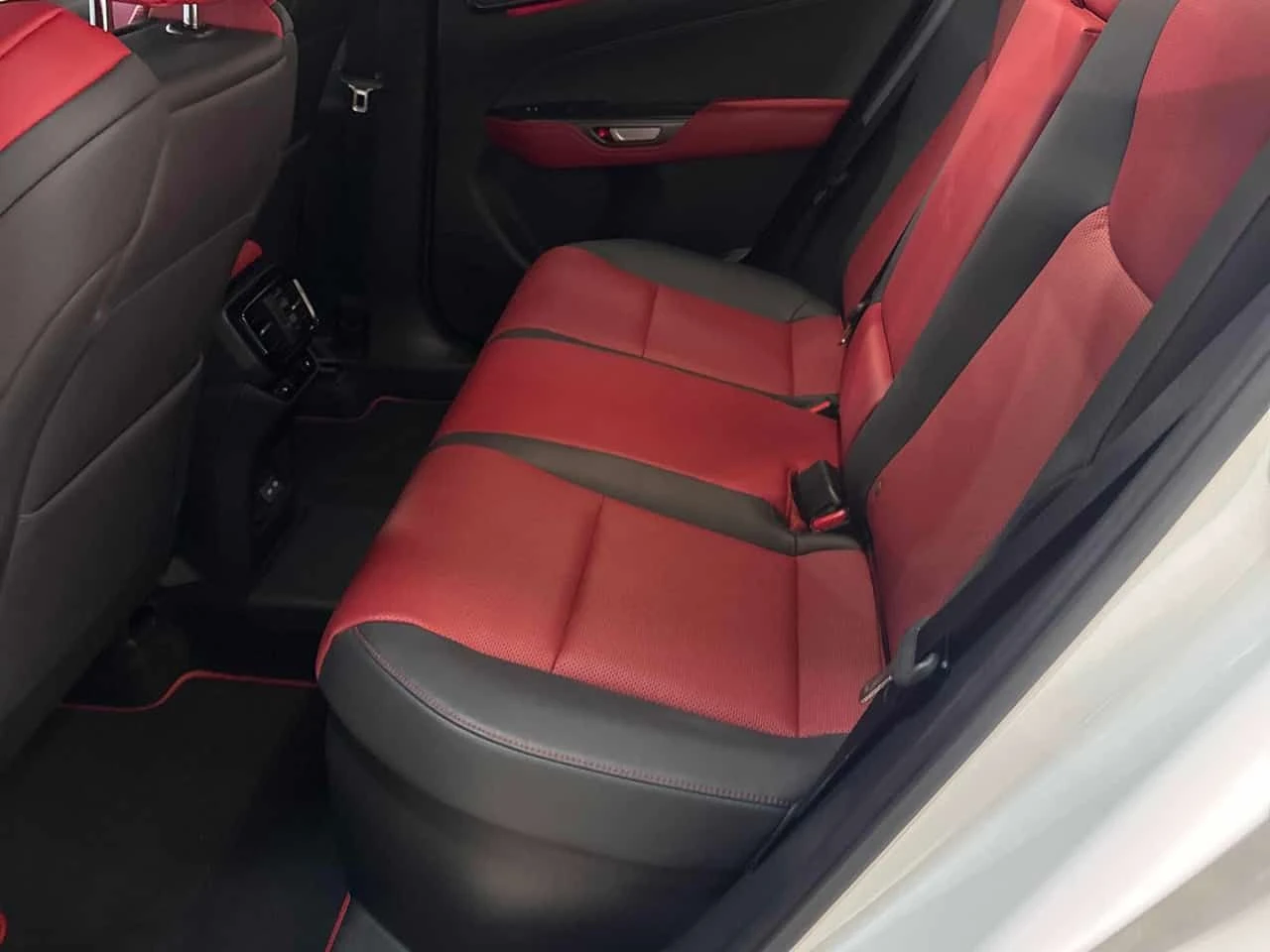 Lexus NX 450h+ AWD F SPORT 2 CARFAX, снимка 11 - Автомобили и джипове - 55318667