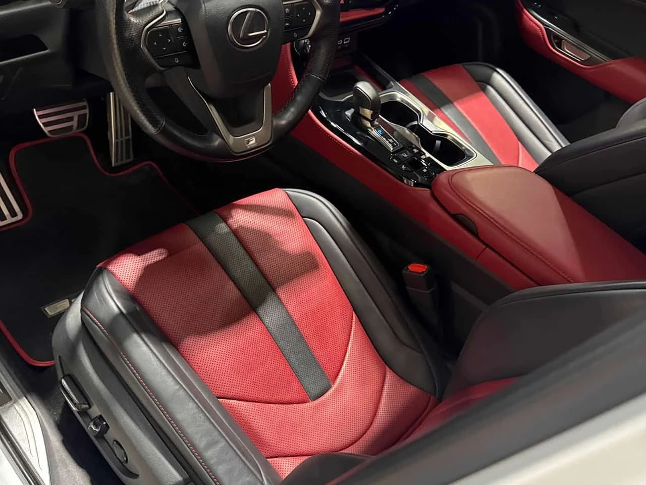 Lexus NX 450h+ AWD F SPORT 2 CARFAX, снимка 16 - Автомобили и джипове - 55318667