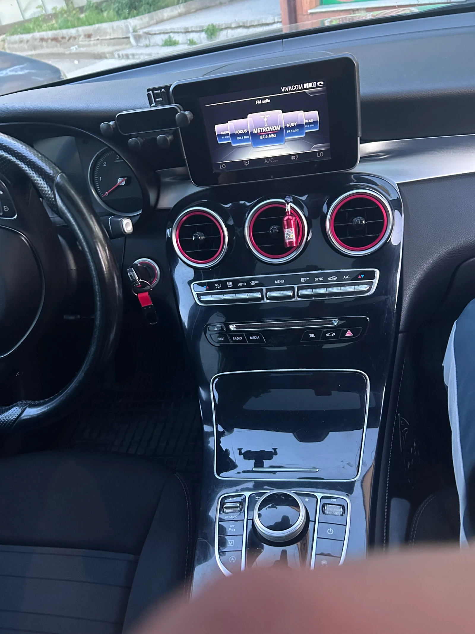 Mercedes-Benz GLC 220 2.2d 4MATIK , снимка 6 - Автомобили и джипове - 55687003