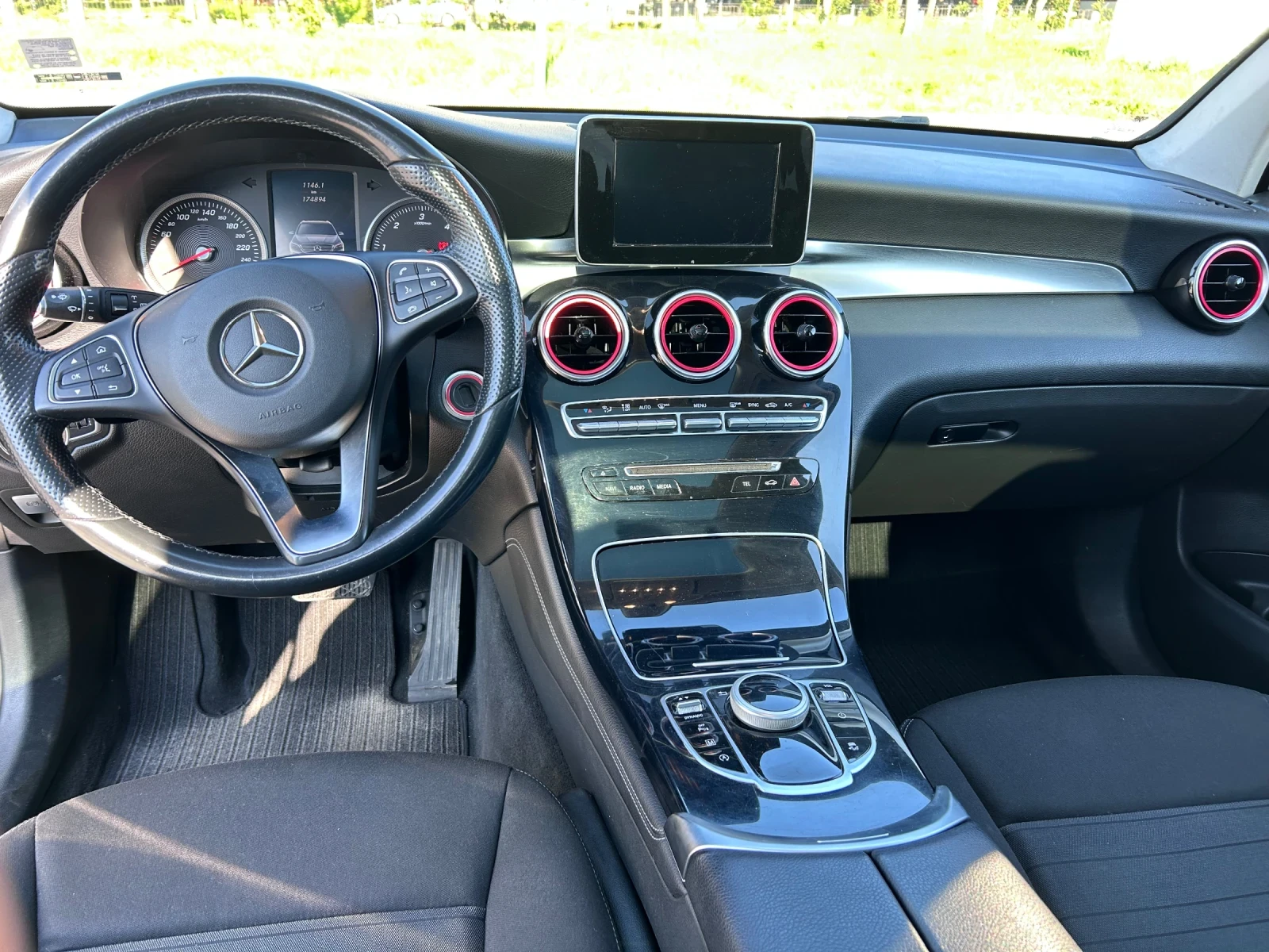 Mercedes-Benz GLC 220 2.2d 4MATIK , снимка 5 - Автомобили и джипове - 55687003
