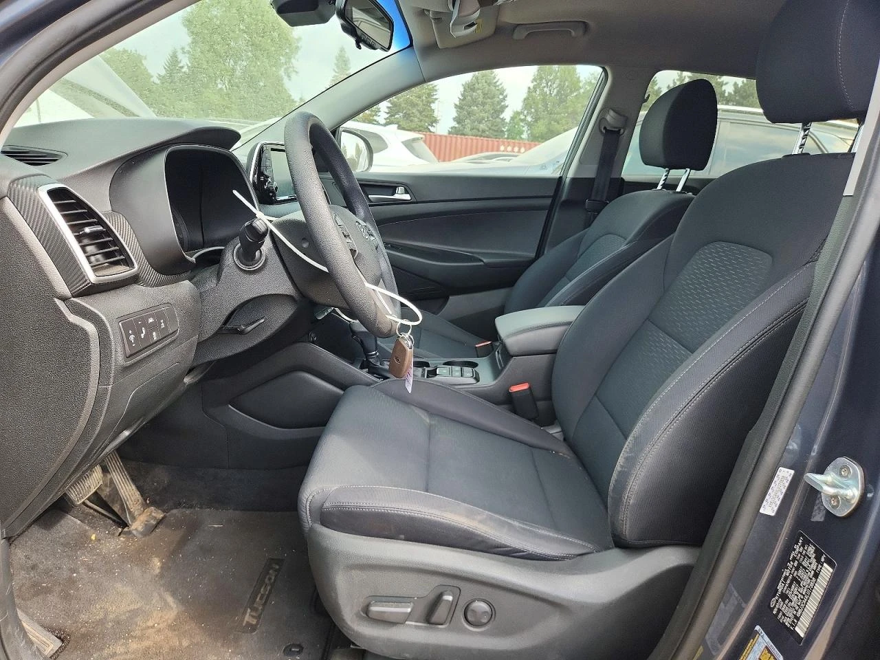Hyundai Tucson 2.0l Value, снимка 7 - Автомобили и джипове - 55982604