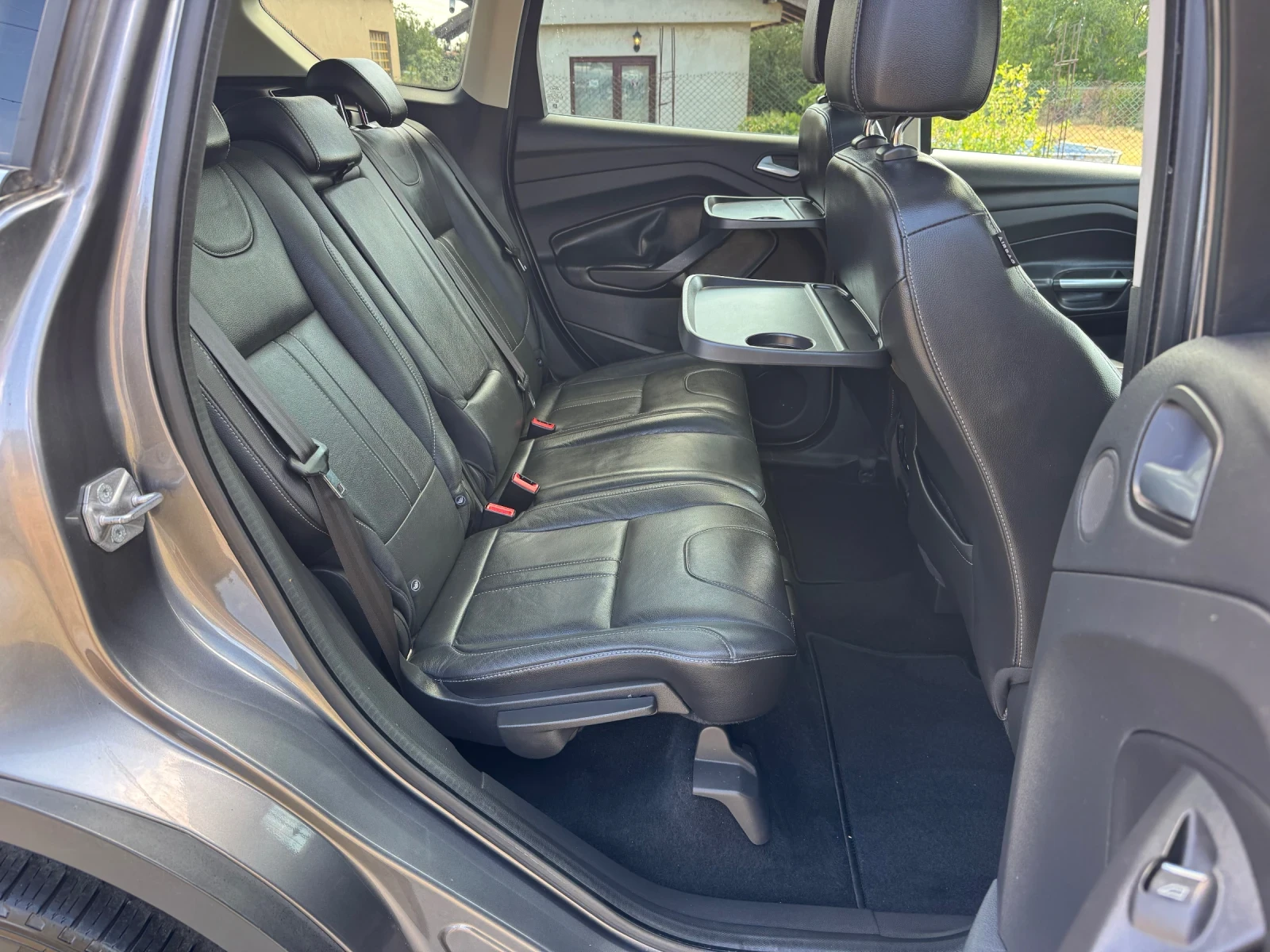 Ford Kuga Като нова;:4x4;:Панорама;Кожа;Нави;Подгрев;Ксенон;, снимка 10 - Автомобили и джипове - 56015523