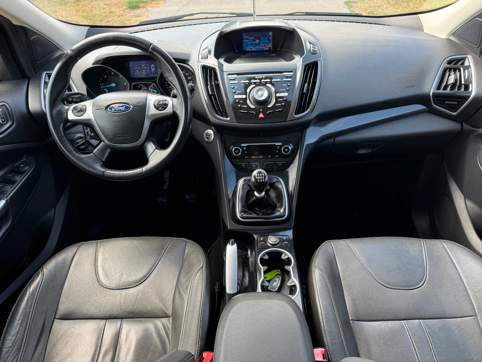 Ford Kuga Като нова;:4x4;:Панорама;Кожа;Нави;Подгрев;Ксенон;, снимка 12 - Автомобили и джипове - 56015523