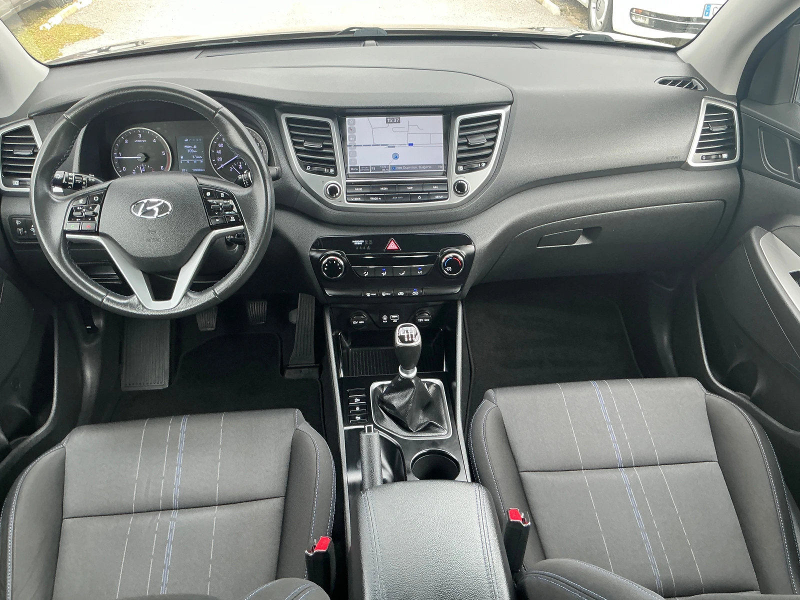 Hyundai Tucson 1.7CRDI, снимка 12 - Автомобили и джипове - 56274977