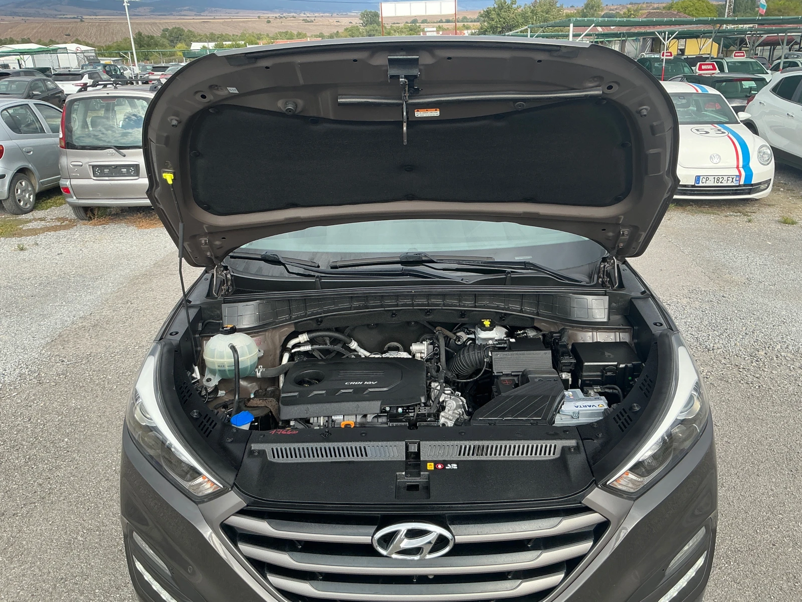 Hyundai Tucson 1.7CRDI, снимка 9 - Автомобили и джипове - 56274977