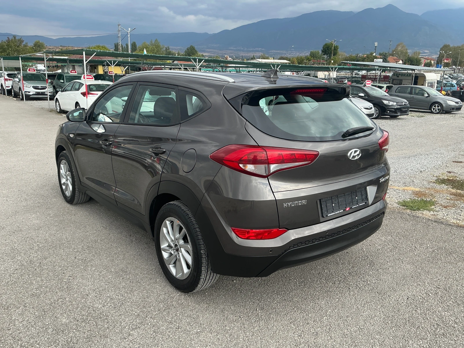 Hyundai Tucson 1.7CRDI, снимка 6 - Автомобили и джипове - 56274977