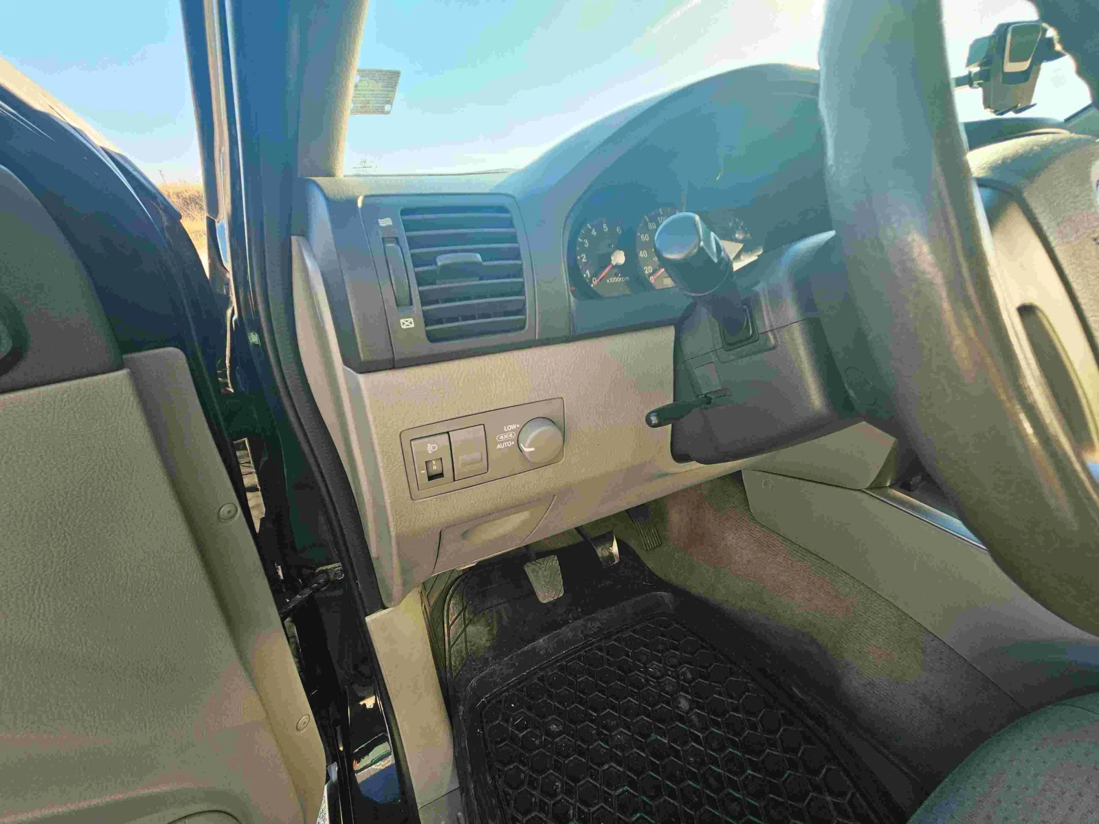 Kia Sorento 2.5 CRDi , снимка 11 - Автомобили и джипове - 56452008