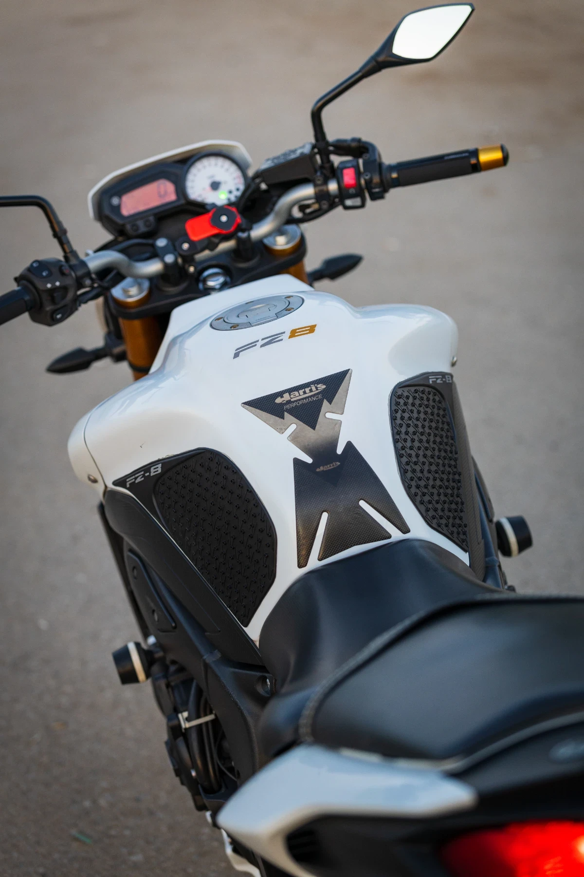Yamaha FZ8, снимка 7 - Мотоциклети и мототехника - 54766626