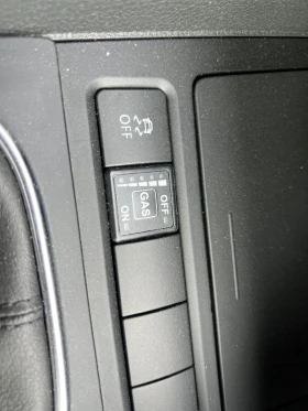 VW Golf 1.6i gaz-inj Euro5, снимка 13