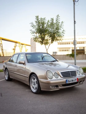 Mercedes-Benz E 320, снимка 3
