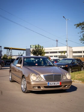 Mercedes-Benz E 320, снимка 2