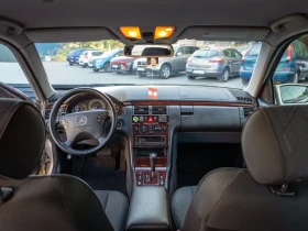 Mercedes-Benz E 320, снимка 12