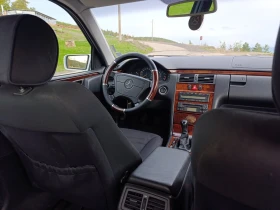 Mercedes-Benz E 200, снимка 4