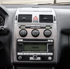 VW Touran 1.9 тди - 4200 € / 8214.49 лв. - 22403749 11
