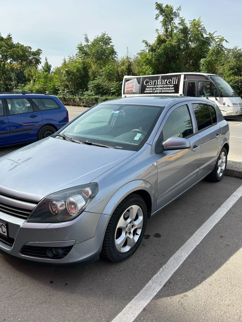 Opel Astra 1.7 CDTI, снимка 2 - Автомобили и джипове - 47432858