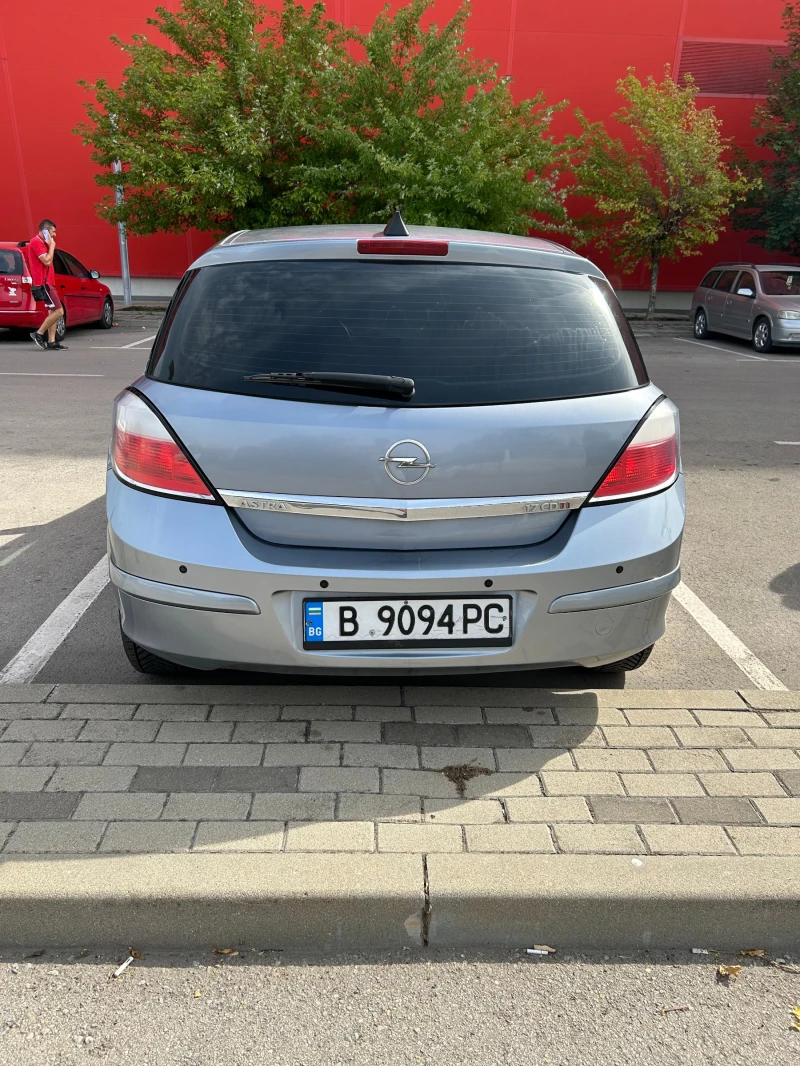 Opel Astra 1.7 CDTI, снимка 4 - Автомобили и джипове - 47432858