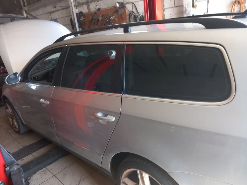 VW Passat 1.4i/CNG, снимка 3 - Автомобили и джипове - 47592994