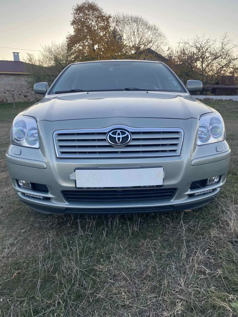 Toyota Avensis 2.2 D4D, снимка 4 - Автомобили и джипове - 47831018