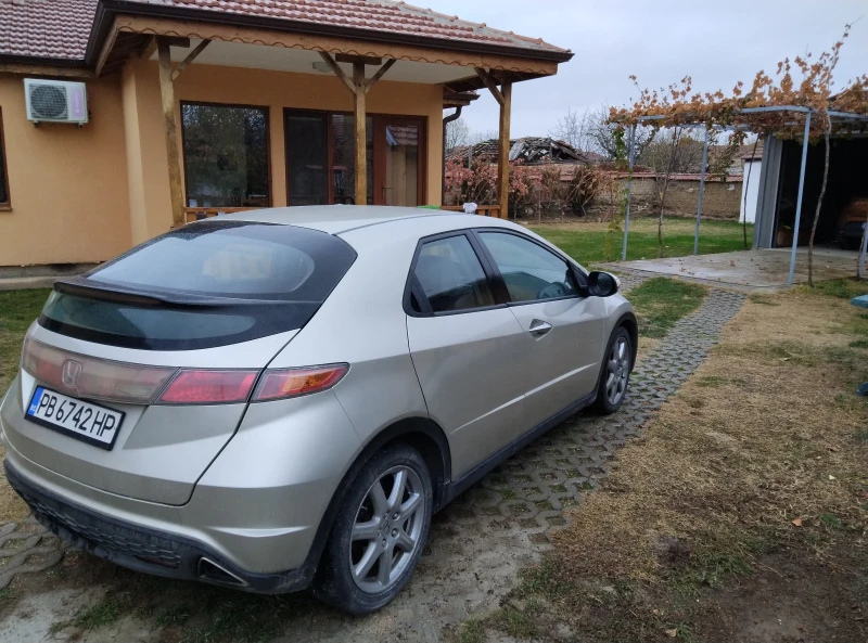 Honda Civic 2.2  CDTI, снимка 2 - Автомобили и джипове - 47980127