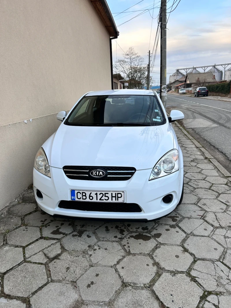 Kia Ceed, снимка 1 - Автомобили и джипове - 48105828